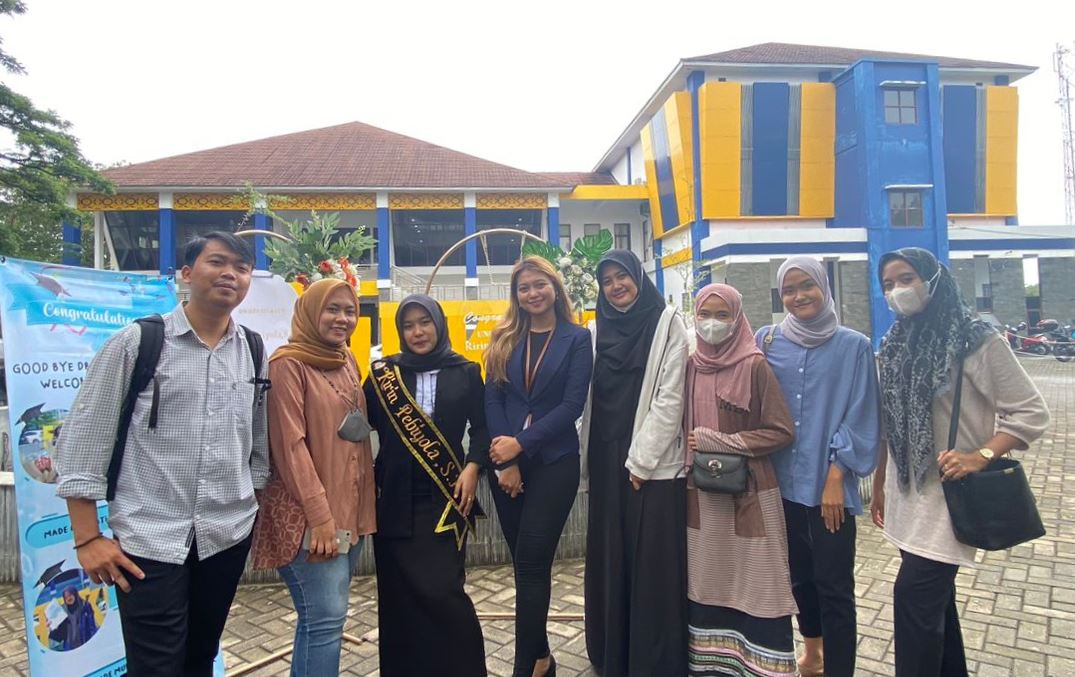 Kado Selesai Ujian Skripsi, Ucapan Selamat Atau?