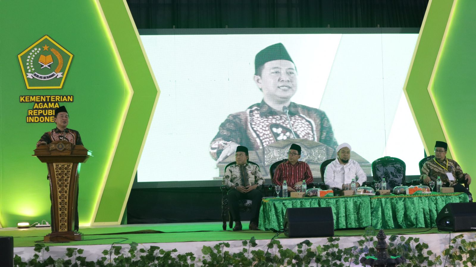 Biaya Perjalanan Haji Disesuaikan Ulang, Dana Talangan Dilarang