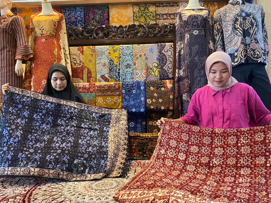 Wow! Batik Besurek Khas Bengkulu Mendunia