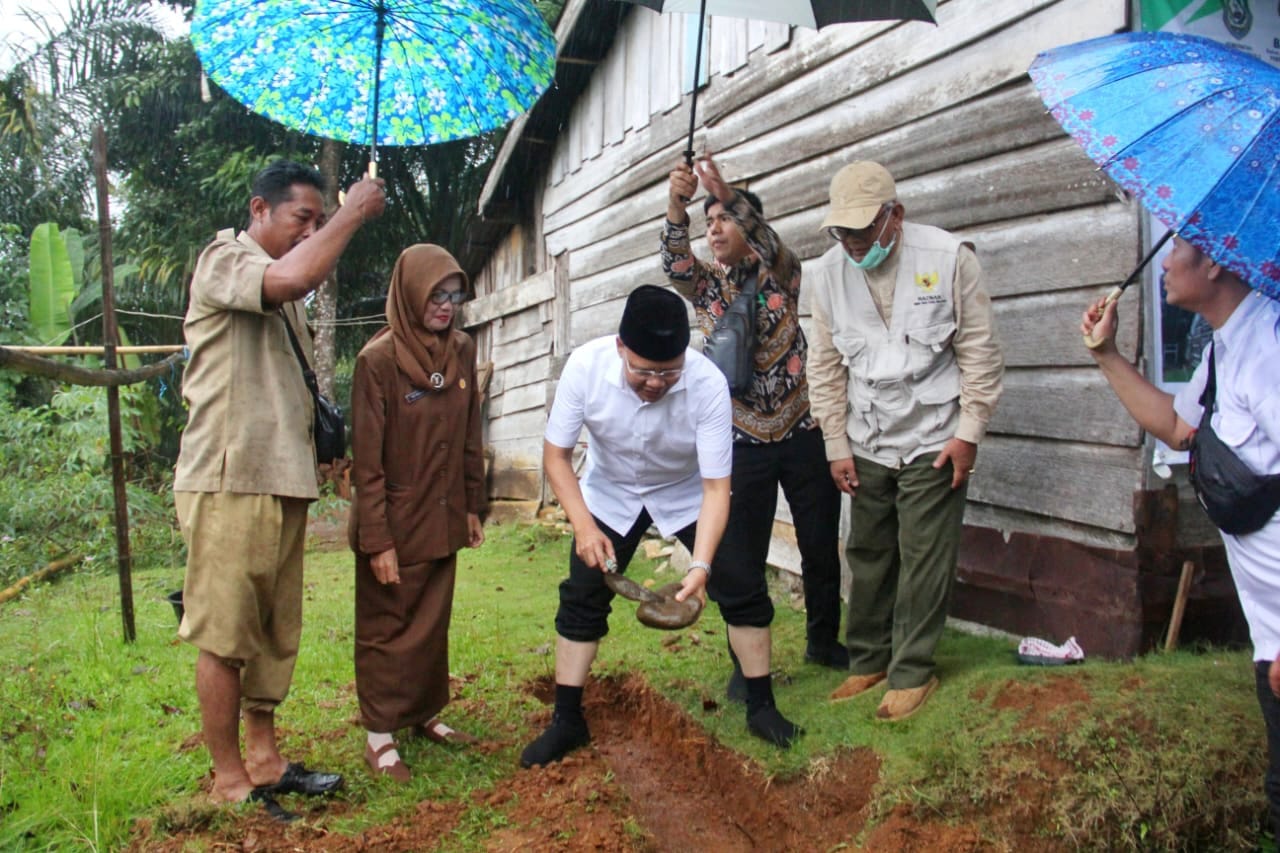 Rohidin Bocorkan Cara untuk Dapat Bedah Rumah dari Pemerintah