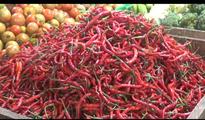 Jelang Nataru, Harga Sayuran dan Daging Ayam Merangkak Naik
