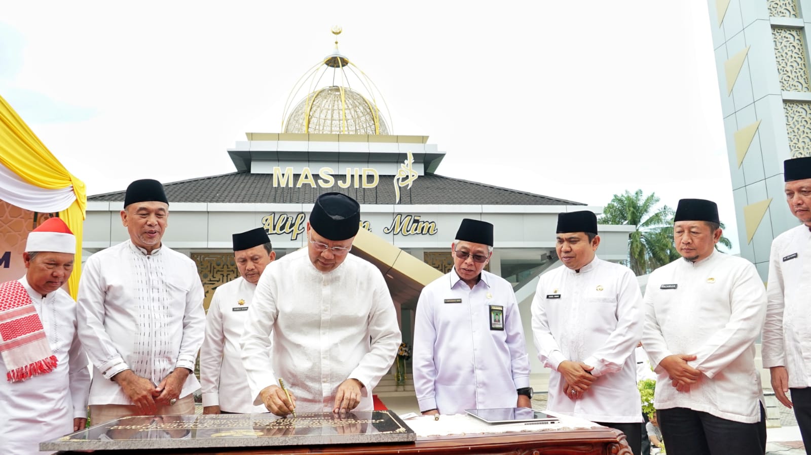 Masjid Alif Lam Mim Pemprov Bengkulu Diresmikan