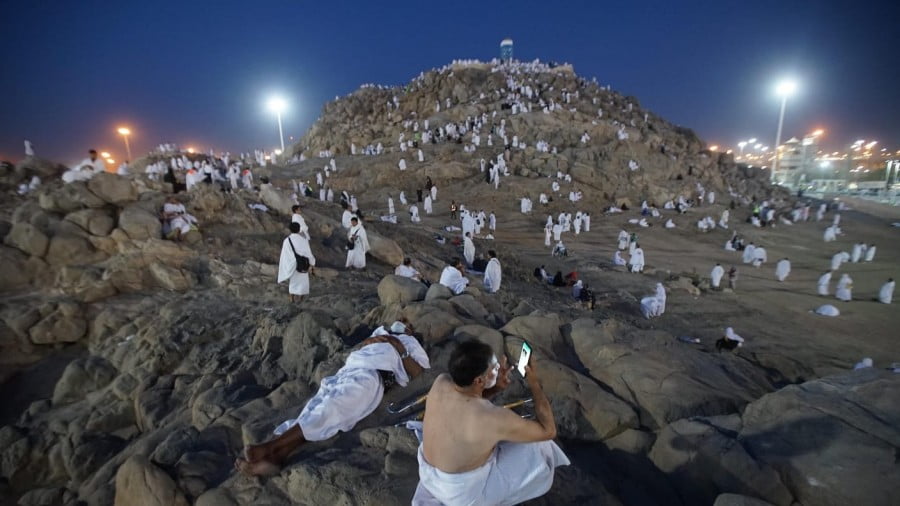 Jemaah haji di area Jabal Rahmah, Arafah. Kemenag