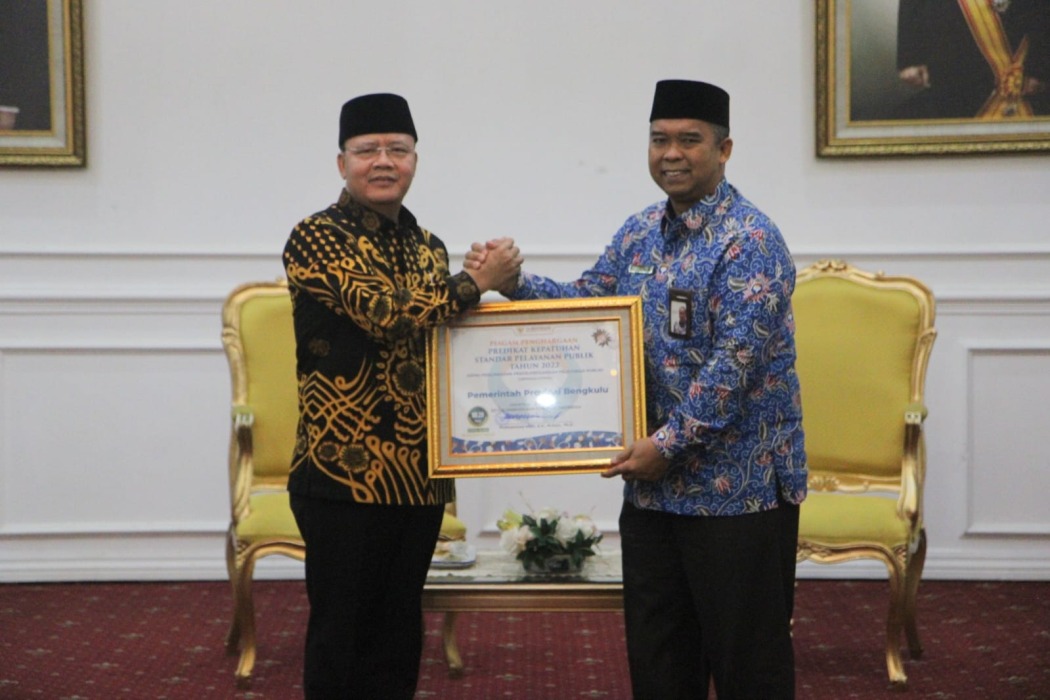 Pemprov Bengkulu Terima Penghargaan Pelayanan Publik Zona Hijau