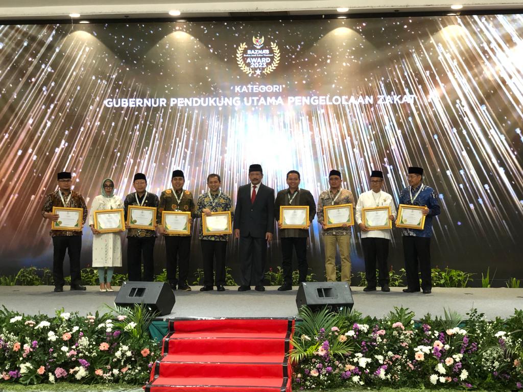 Gubernur Bengkulu Terima Anugerah BAZNAS Award 2023