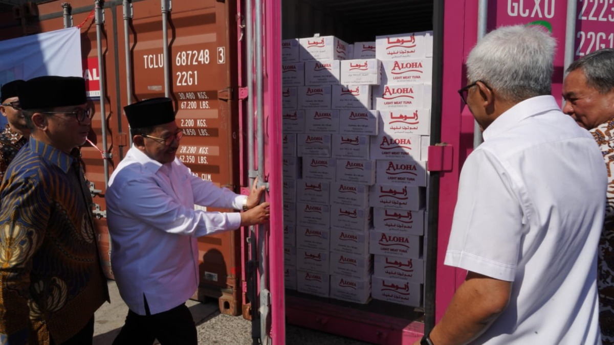 Indonesia Ekspor Perdana Produk UMKM Bumbu dan Tuna