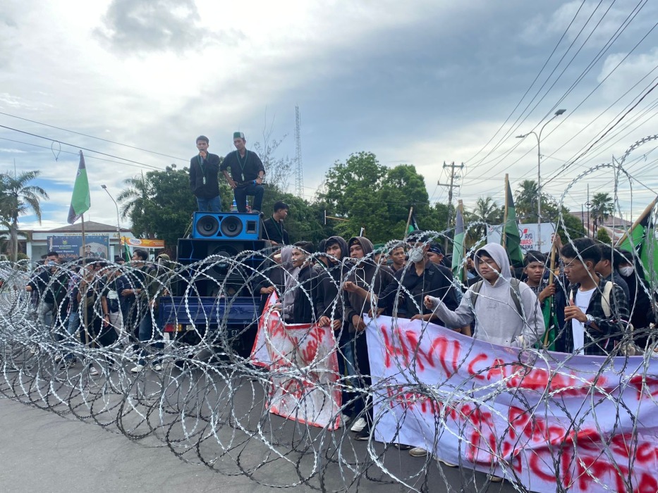 Demo Mahasiswa terkait UU Cipta Kerja di Bengkulu. Foto, Cindy/BN