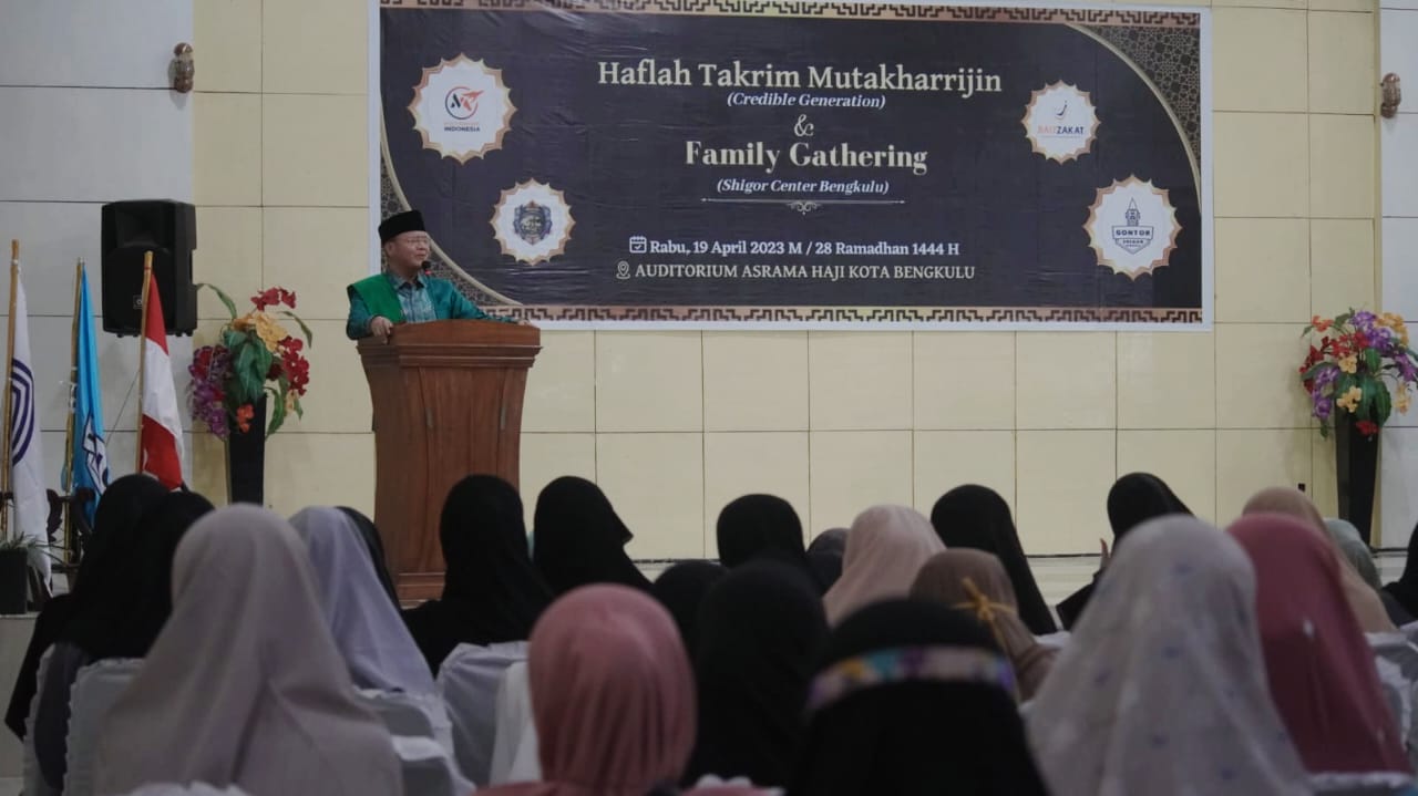 Gubernur Rohidin Cerita Pengalaman Jauh dari Keluarga ke Santri Gontor