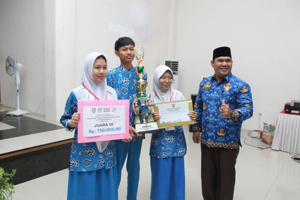The Best Speakers LDBI Jatuh Kepada Siswi SMA N 2 Kota Bengkulu