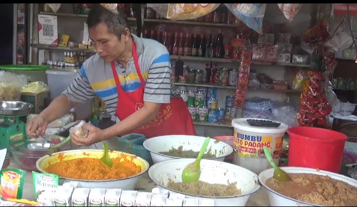 Berkah Lebaran Idul Adha, Penjualan Bumbu Laris Manis
