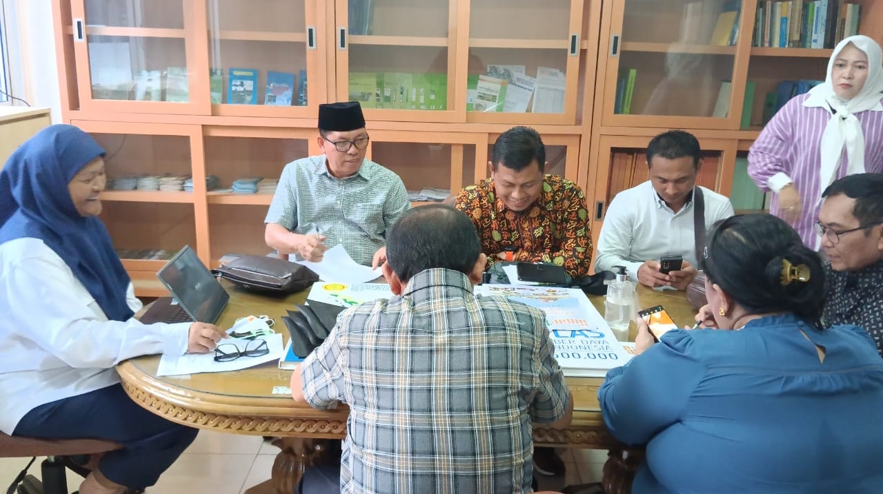 Komisi II saat melakukan study ke Bogor