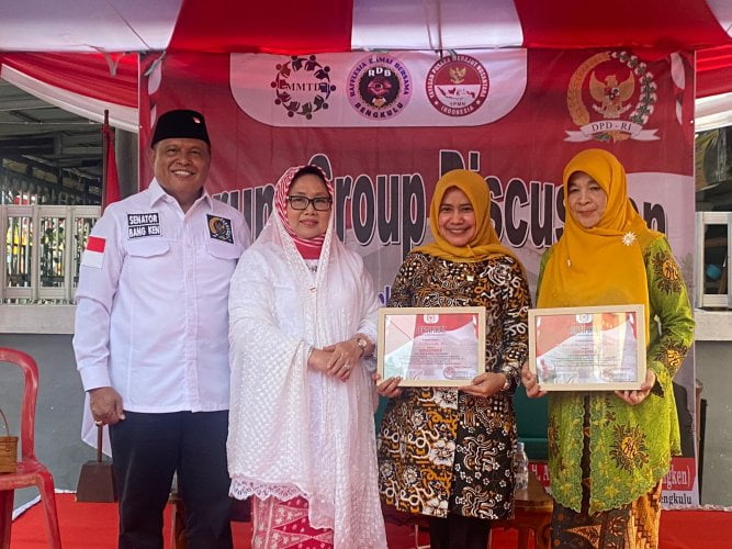 FGD Perempuan dalam Menyiapkan Generasi Unggul. Foto, Cindy/BN
