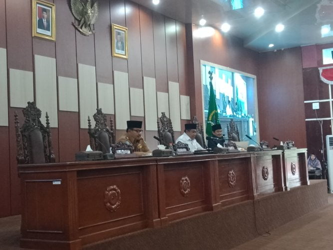Paripurna DPRD Kota Bengkulu Bahas Enam Raperda