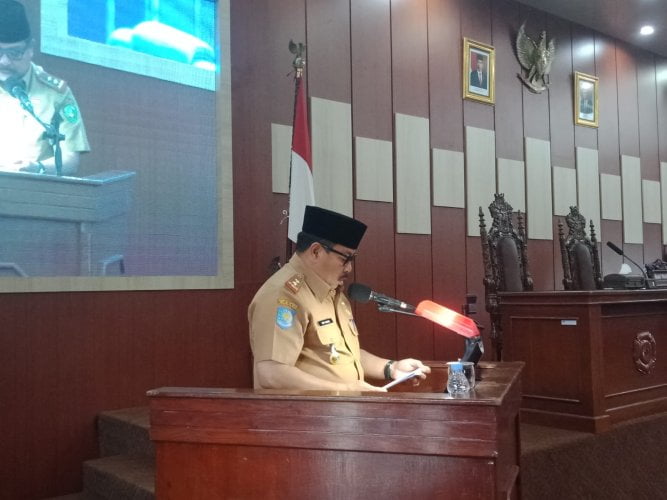 Jawaban Walikota Terhadap Pandangan Umum Fraksi atas Enam Raperda yang Diinisiasi