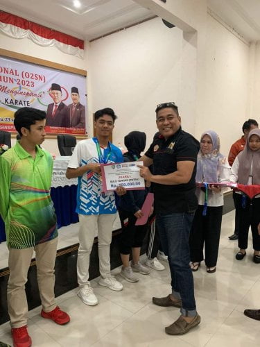 Profil Rayhan Kaka, Juara Satu Bulutangkis O2SN 2023 Provinsi Bengkulu