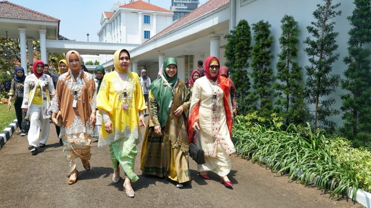 Derta Rohidin Dorong Produk Kriya Bengkulu Terus Berkembang