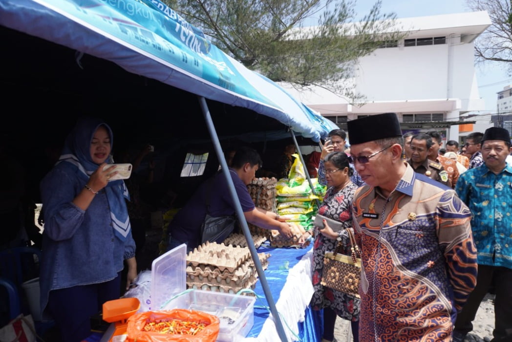 Pj Sekda Provinsi Bengkulu Buka Pasar Murah