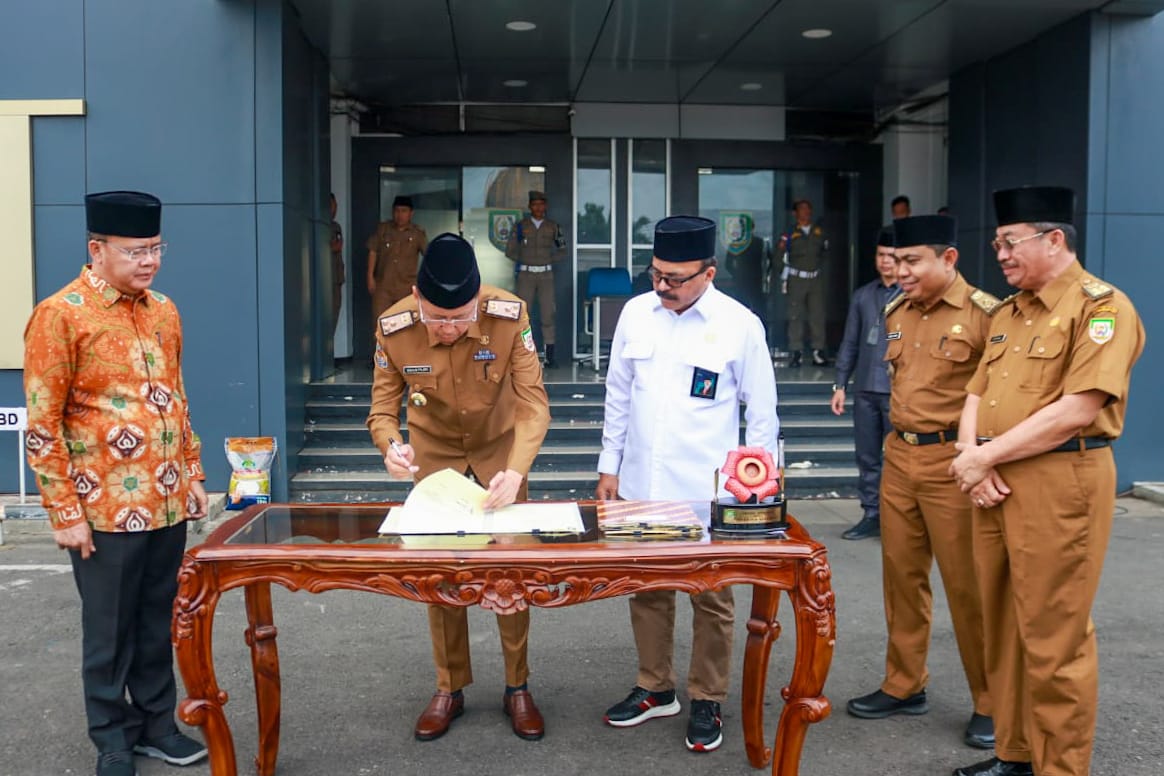 Pemprov Bengkulu Kerja Sama dengan Bulog, Kelola Gabah lalu Dijual ke ASN