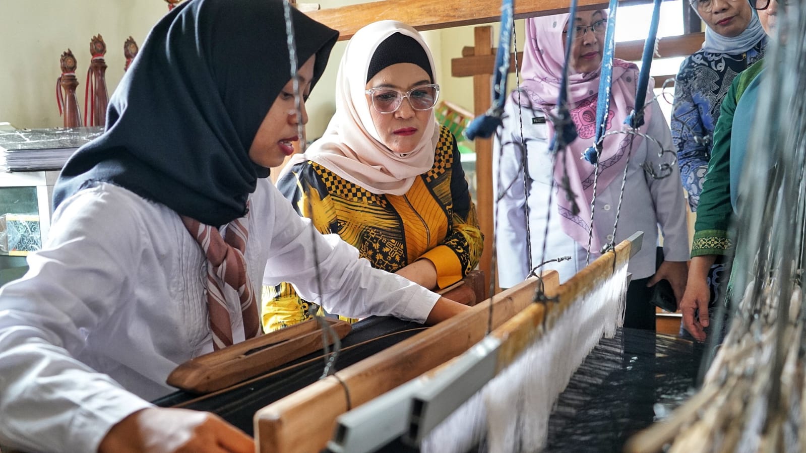 Dekranasda Provinsi Bengkulu Latih 20 Perajin Tenun Bumpak Seluma