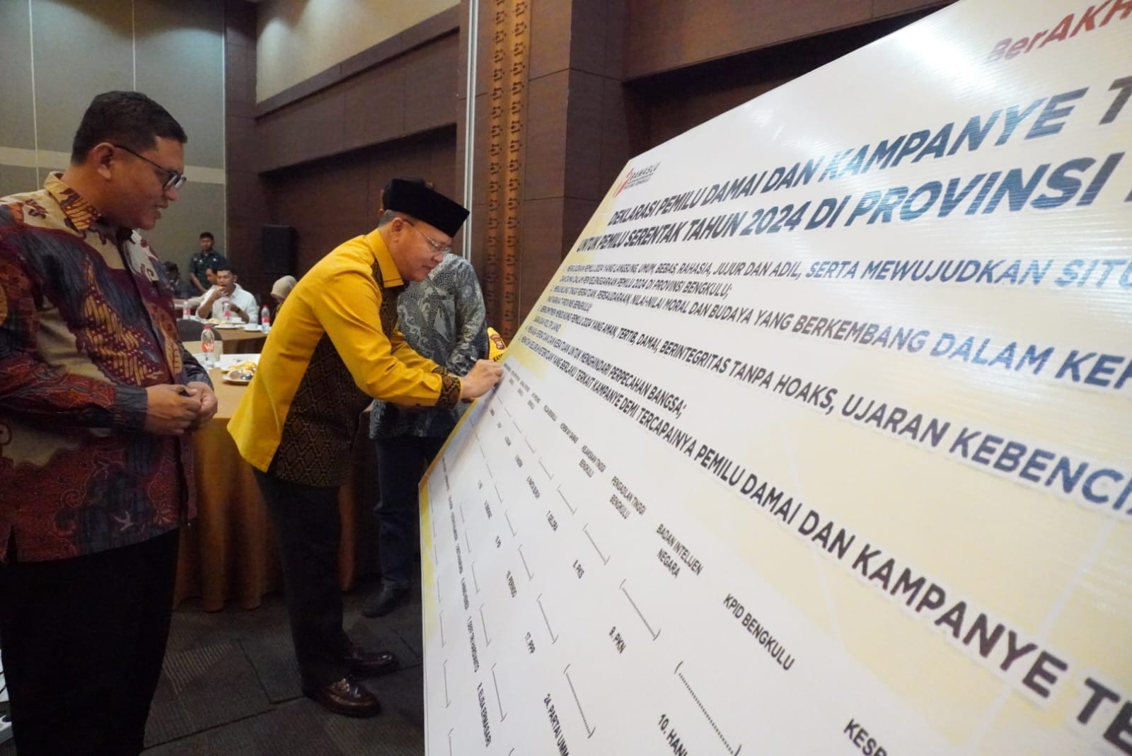 Ciptakan Pemilu Damai, Gubernur Rohidin Minta Semua Pihak Menahan Diri