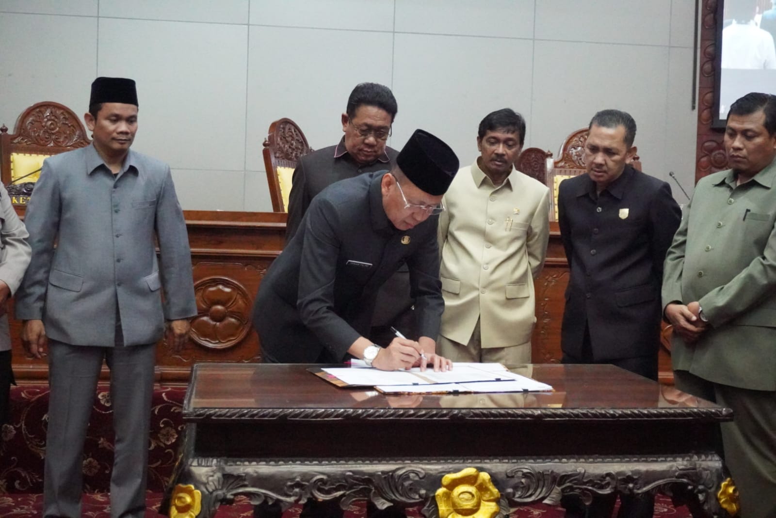 Raperda APBD Provinsi Bengkulu Tahun Anggaran 2024 Disetujui