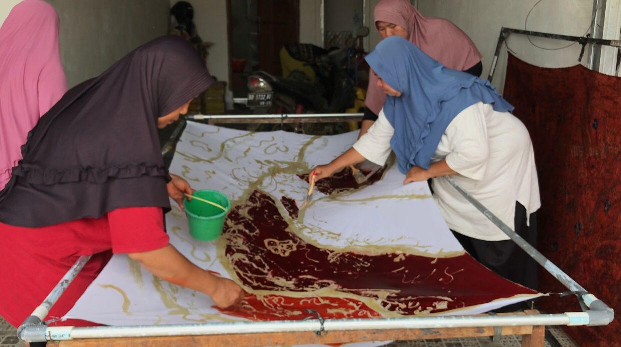 Kampung Ini adalah Pusat Membatik di Bengkulu