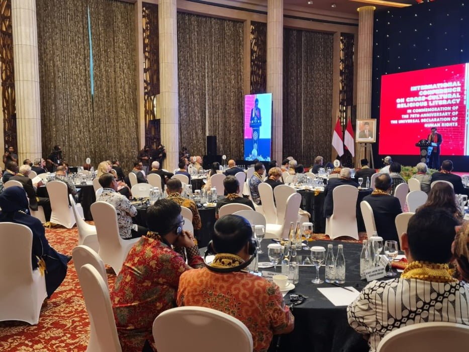 Menkumham Tekankan Pentingnya Literasi Keagamaan Lintas Budaya