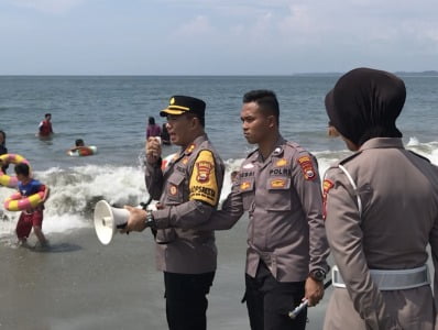 Dilarang Mandi di Tiga Titik Lokasi Pantai di Bengkulu