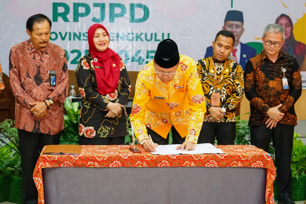 Poin Penting Gubernur pada Forum Konsultasi Publik RPJPD Bengkulu