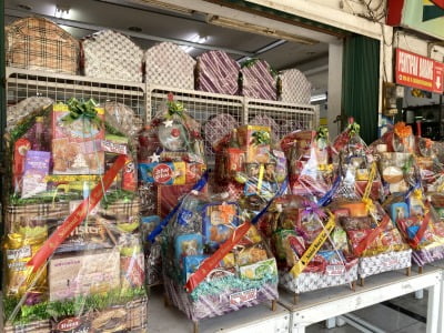 Jelang Nataru Penjual Hampers Mulai Bertaburan