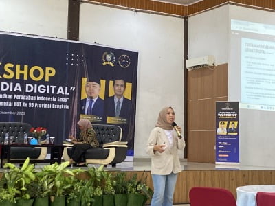 Tantangan dalam Membangun Literasi Media Digital
