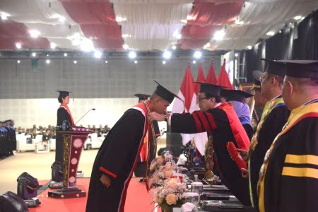Wisuda Taruna Poltekip dan Poltekim, Yasonna : Bekali Diri dengan Softskill, Jadilah Taruna yang Unggul dan Kompetitif