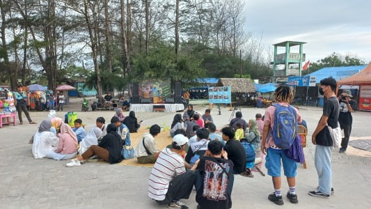 Ratusan Warga Bengkulu Telah Berdonasi untuk Sekolah Energi Bersih