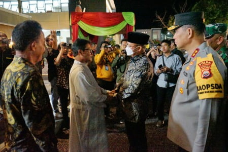 Gubernur Rohidin Pantau Perayaan Malam Tahun Baru