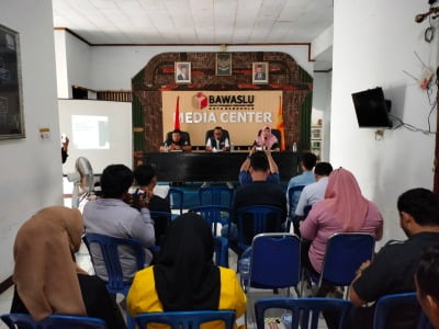 BAWASLU KOTA BENGKULU

FOTO/BN