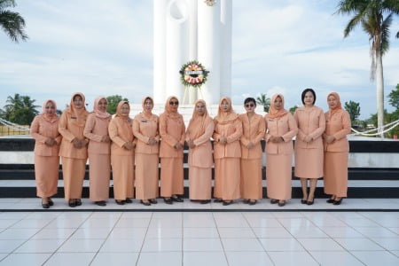 Dharma Wanita Kanwil Kemenkumham Bengkulu Turut Tabur Bunga di Balai Buntar