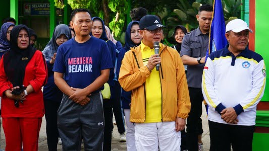 Kadispora Dampingi Guberur di Peringatan HUT ke 32 SMA N 3 Bengkulu Tengah