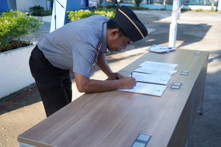 Penandatanganan Komitmen Pembangunan Zona Integritas dan Netralitas ASN Kantor Imigrasi Bengkulu