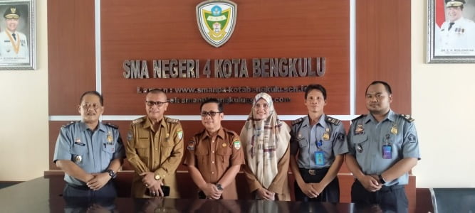 Kantor Imigrasi Bengkulu Sosialisasi ke Sekolah Soal E-Paspor