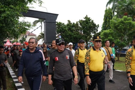 Jalan Santai Hut Korem ke 78, Wagub Rosjonsyah Ajak Semangat Jaga Kesehatan