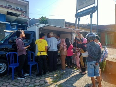 Pasar Murah Bulog. (Kurniawan)