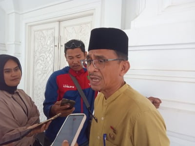 KADIS DLH KOTA BENGKULU

FOTO/BN