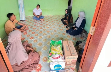 Dinsos Mukomuko Berikan Bantuan pada Keluarga Anak Tenggelam