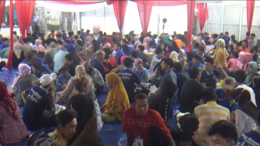Ratusan warga binaan ikut buka bareng