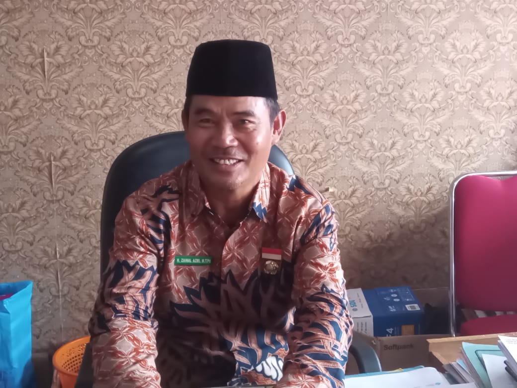 KABID PTK ZAINAL

FOTO/BN