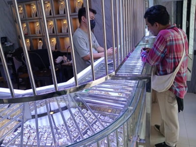 Nilai Jual Emas Naik Sampai Dengan 10 Persen, Ini Penyebabnya