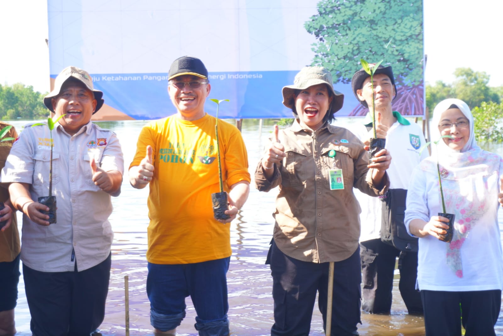 Aksi Penanaman Mangrove Serentak Seluruh Indonesia di Bengkulu
