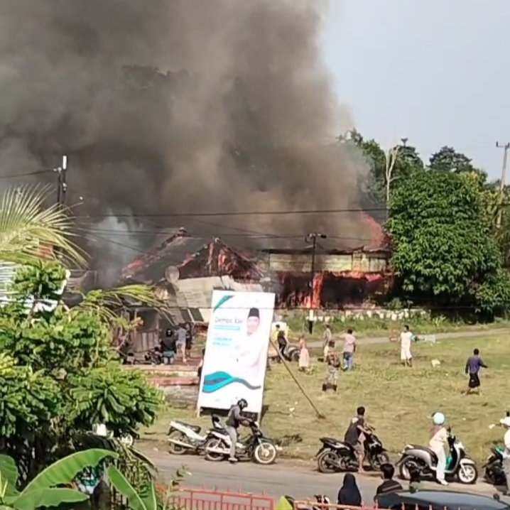 Si Jago Merah Hanguskan 5 Bangunan di Bengkulu Utara