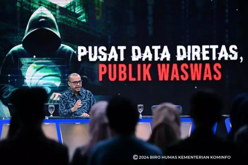 Wamen Nezar Patria. Kominfo