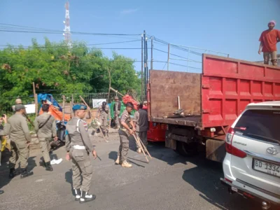Pedagang Pasar Minggu Kembali Ditertibkan Satpol PP